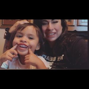 Meet your Posher, Loriann